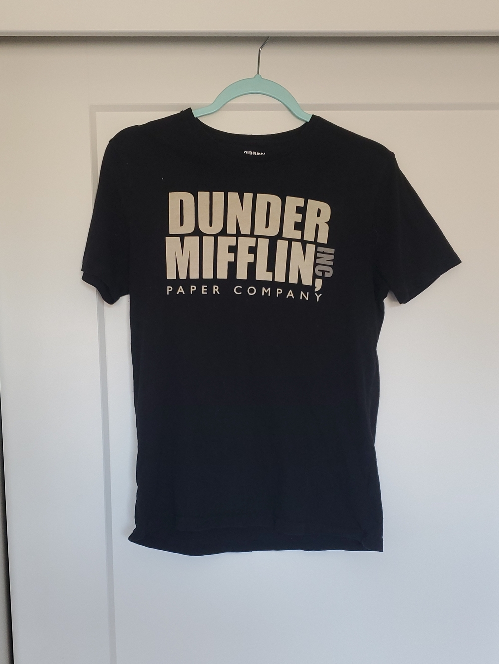 Old Navy Black Tee with Beige "Dunder Mifflin" Logo - Men